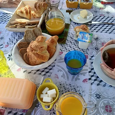 Le Bois Du Mas Bed and breakfast